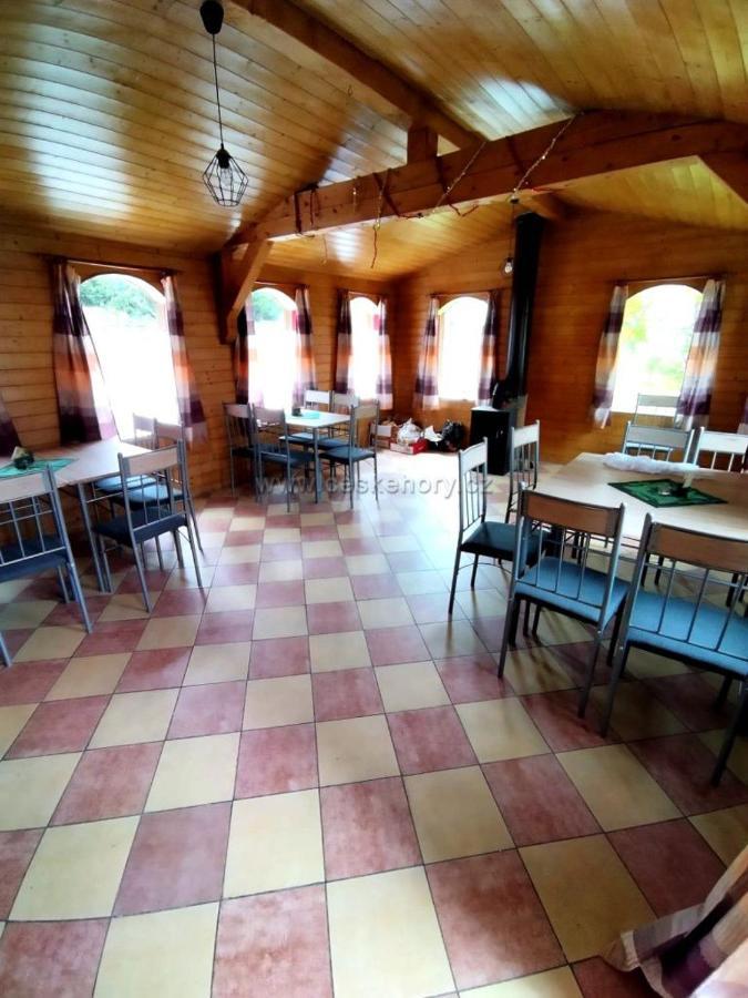 Penzion Nikol Sumperk Bagian luar foto